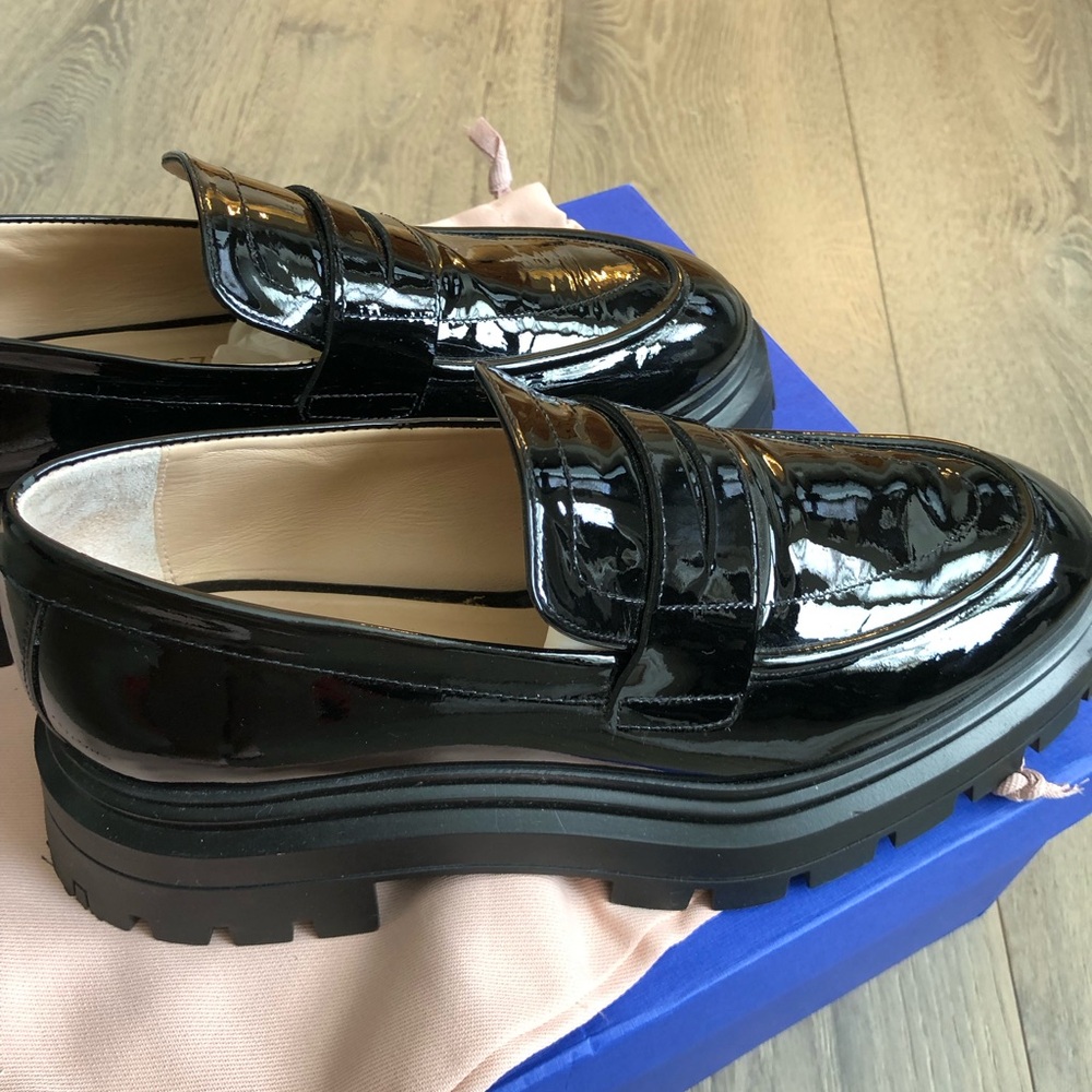 classic loafer melds fashion and function. Discover timeless penny loafers